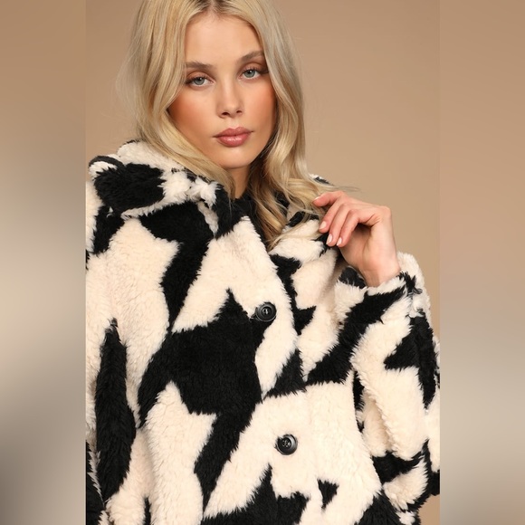 Blank NYC Love Birds Black and Cream Houndsthooth Faux Fur Coat XS - Picture 2 of 9